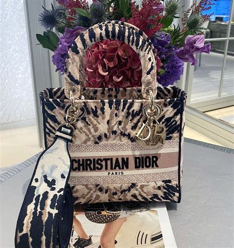 dior cruise 2021 bags